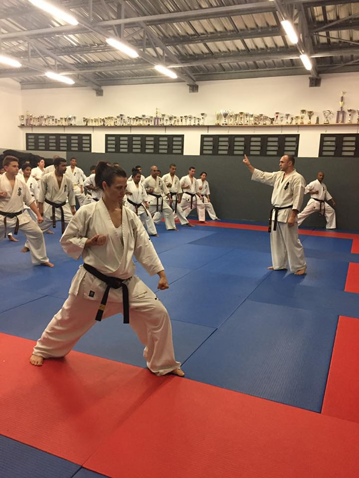 stage de karaté Kyokushinkai à la Réunion avec shihan Kostov et sensei Kostova