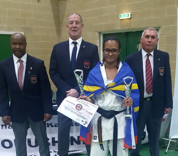 Ludivine VEDAPODAGOM 1ere en -55kg au championnat d'Angleterre de karaté Kyokushinkai 2017