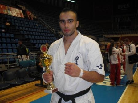 Championnats d'Europe Officiel Kyokushinkai Kata, Kumité juniors, vétérans et toutes catégories 2010 à Belgrade.